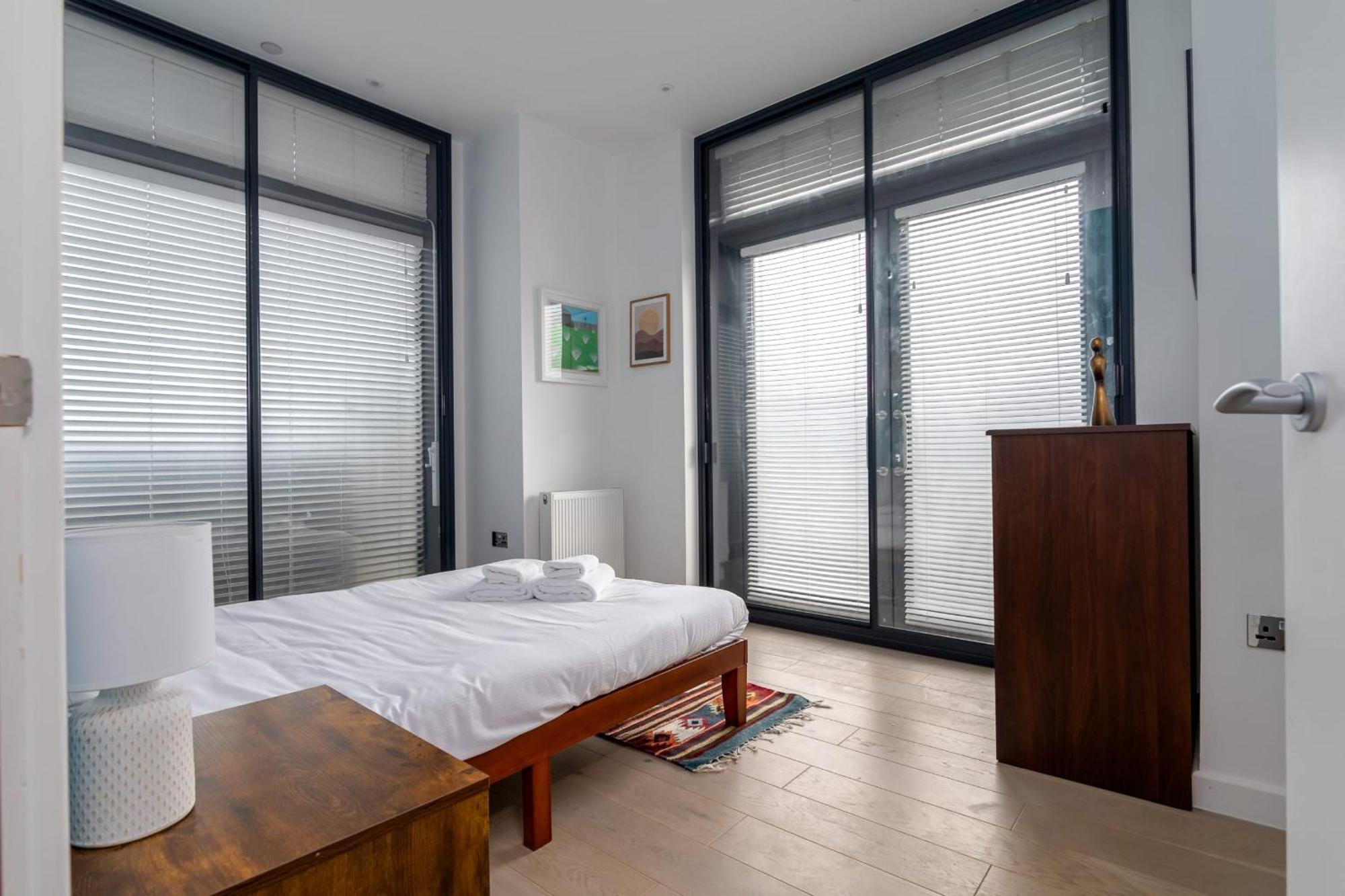 Апартаменты Guestready - Industrial Chic In Hackney Лондон Экстерьер фото